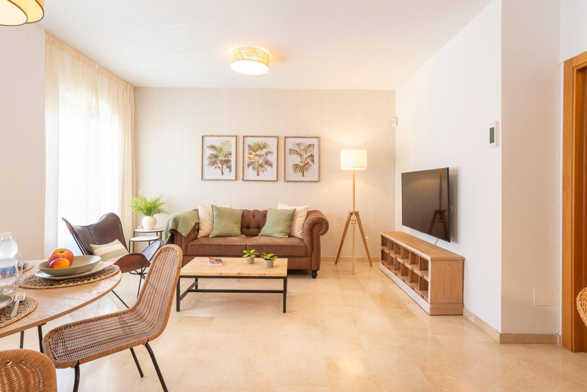 Apartment & Pool In Malaga City Center Exterior photo